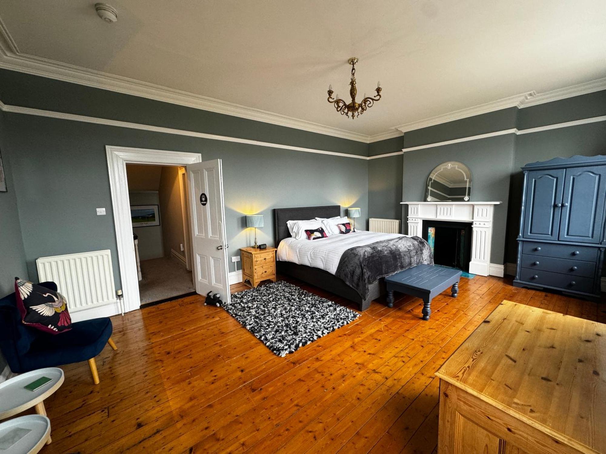 The Victorian Townhouse Villa *